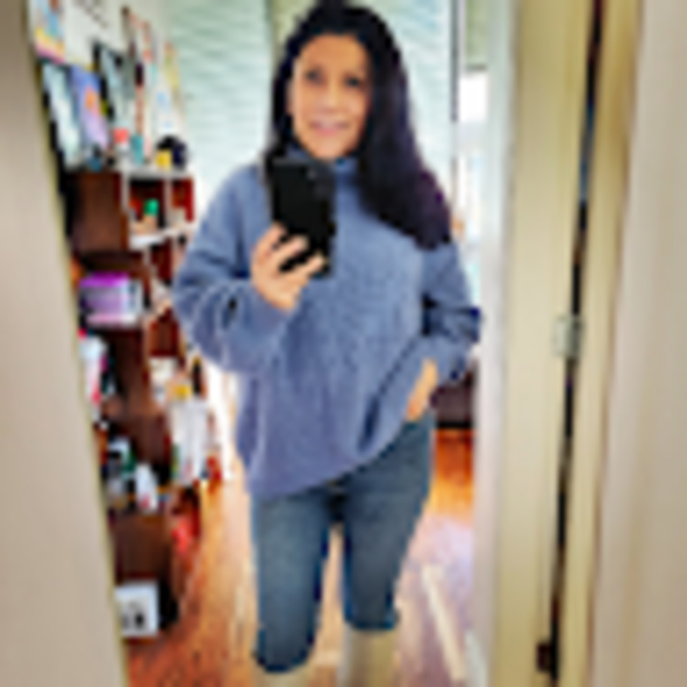 Meet your Posher, Ana miriam